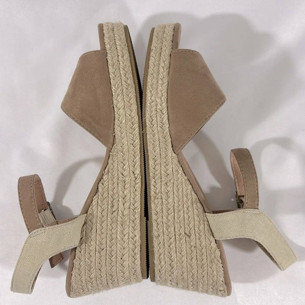 Mayari Tan Wedge Sandals Natural Suede
